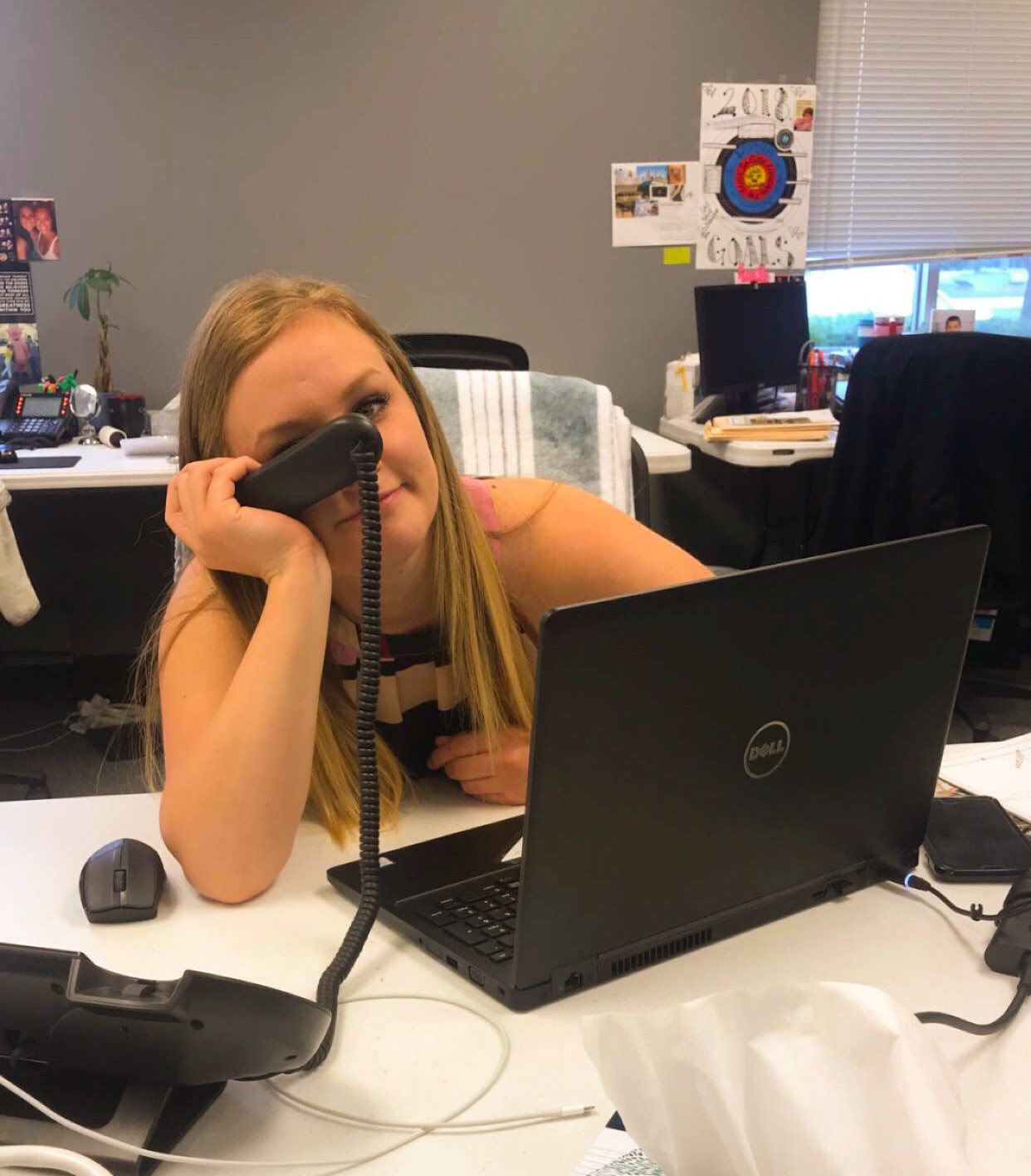 Leanne Grubbs making calls on behalf of a Professional Employer Organization.