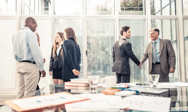 Image of a human resource outsourcing company helping a small business owner.